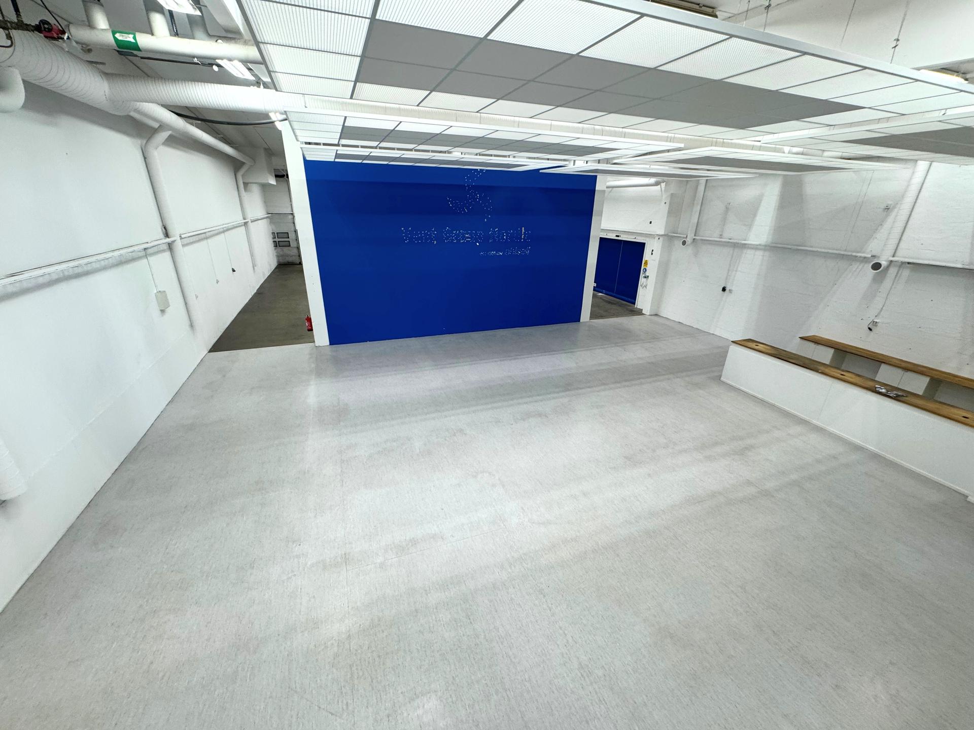 Showroom (520 kvm)